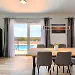 Dora By Interhome Pula