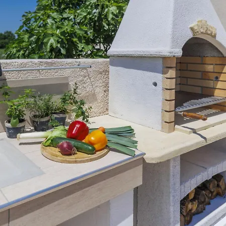 Dora By Interhome 普拉