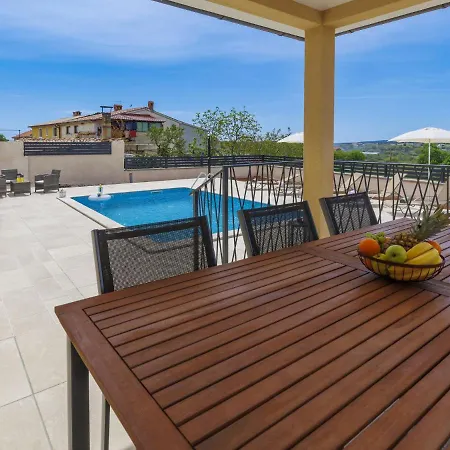 Feriehus Dora By Interhome *