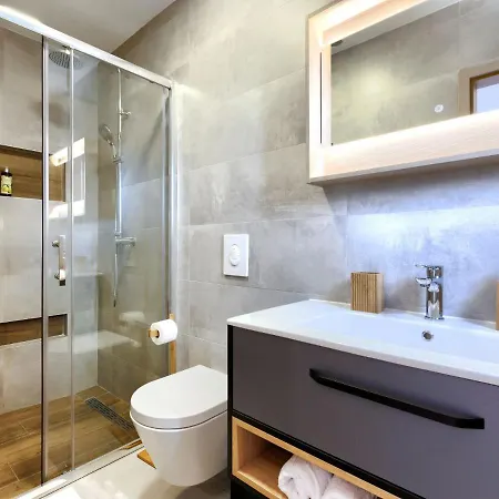 Dora By Interhome Pula