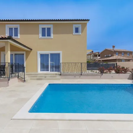 Dora By Interhome 別荘