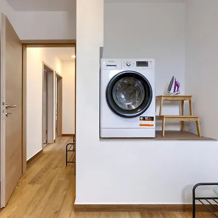 Dora By Interhome 別荘 プーラ