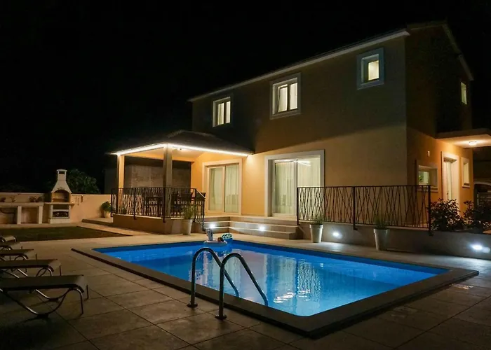 Dora By Interhome *